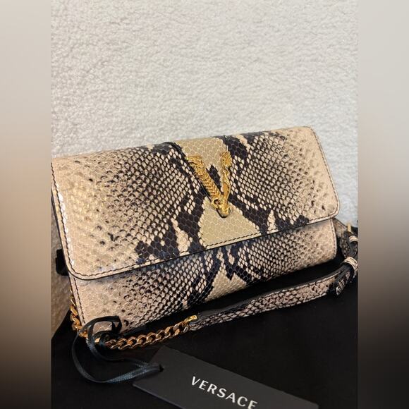 Versace Snake skin Women's Bag with chain - Picture 2 of 6